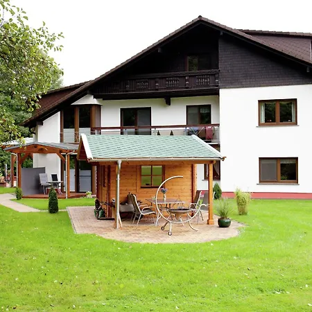 Ruhige Ferienwohnung Mit 2 Balkonen In Mossautal-Huettenthal Appartamento