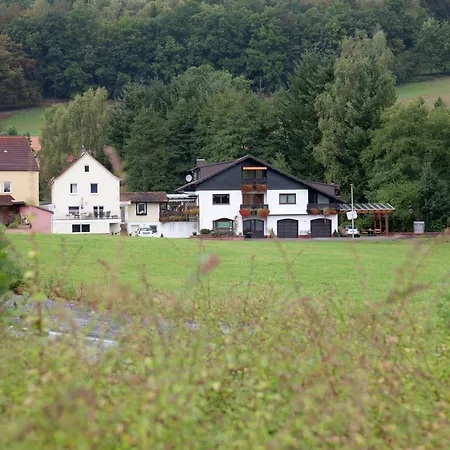Ruhige Ferienwohnung Mit 2 Balkonen In Mossautal-Huettenthal Mossautal